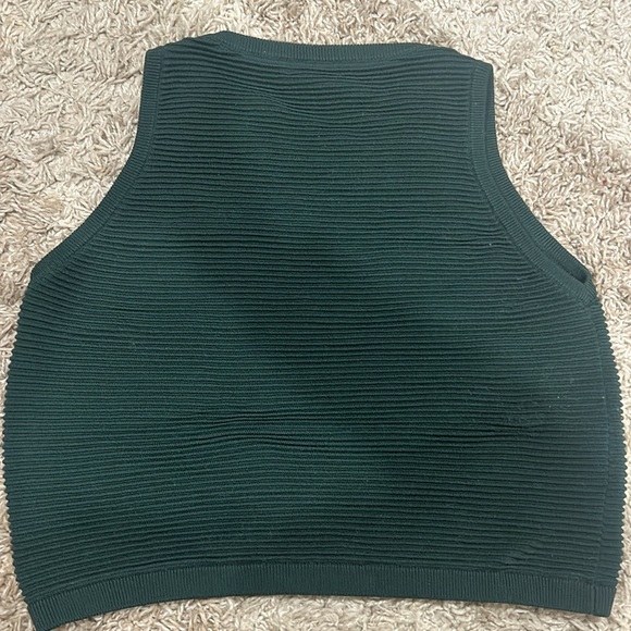 Tank - Picture 3 of 4